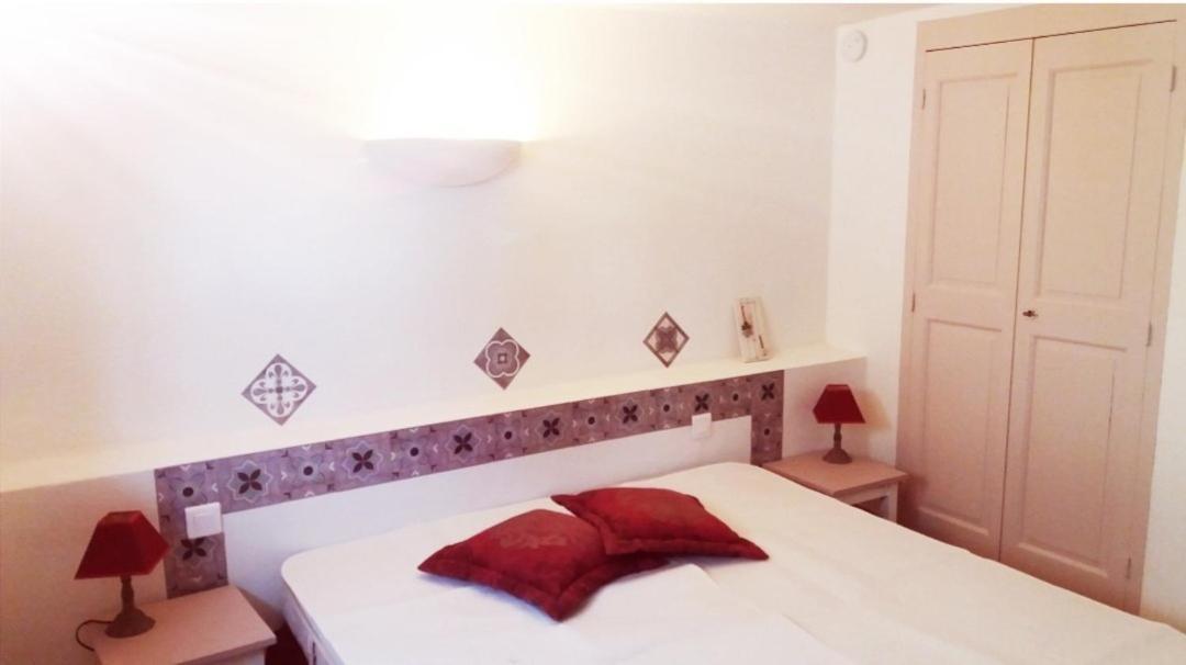 Bastide Provencale Les Muriers D'Engaspaty เซญองส์ ภายนอก รูปภาพ