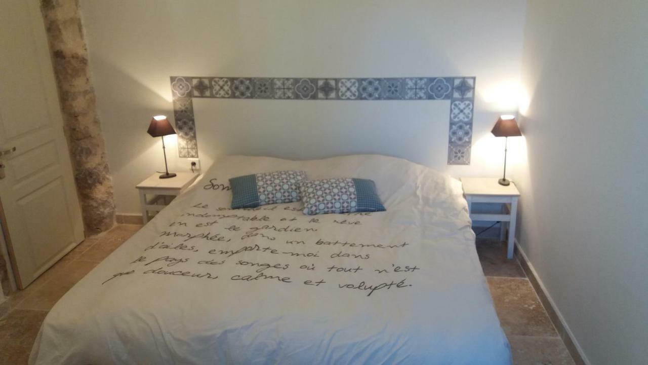 Bastide Provencale Les Muriers D'Engaspaty เซญองส์ ภายนอก รูปภาพ