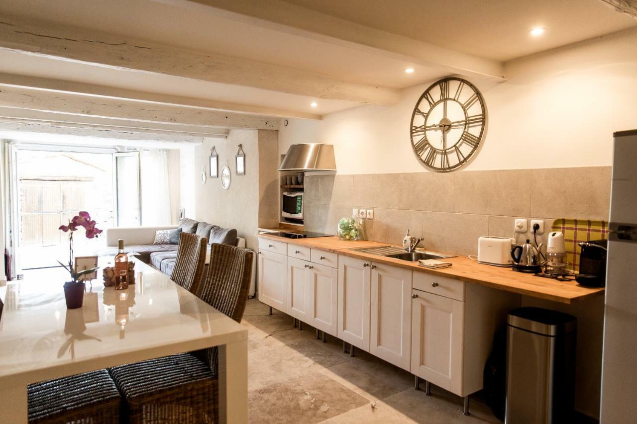 Bastide Provencale Les Muriers D'Engaspaty เซญองส์ ภายนอก รูปภาพ