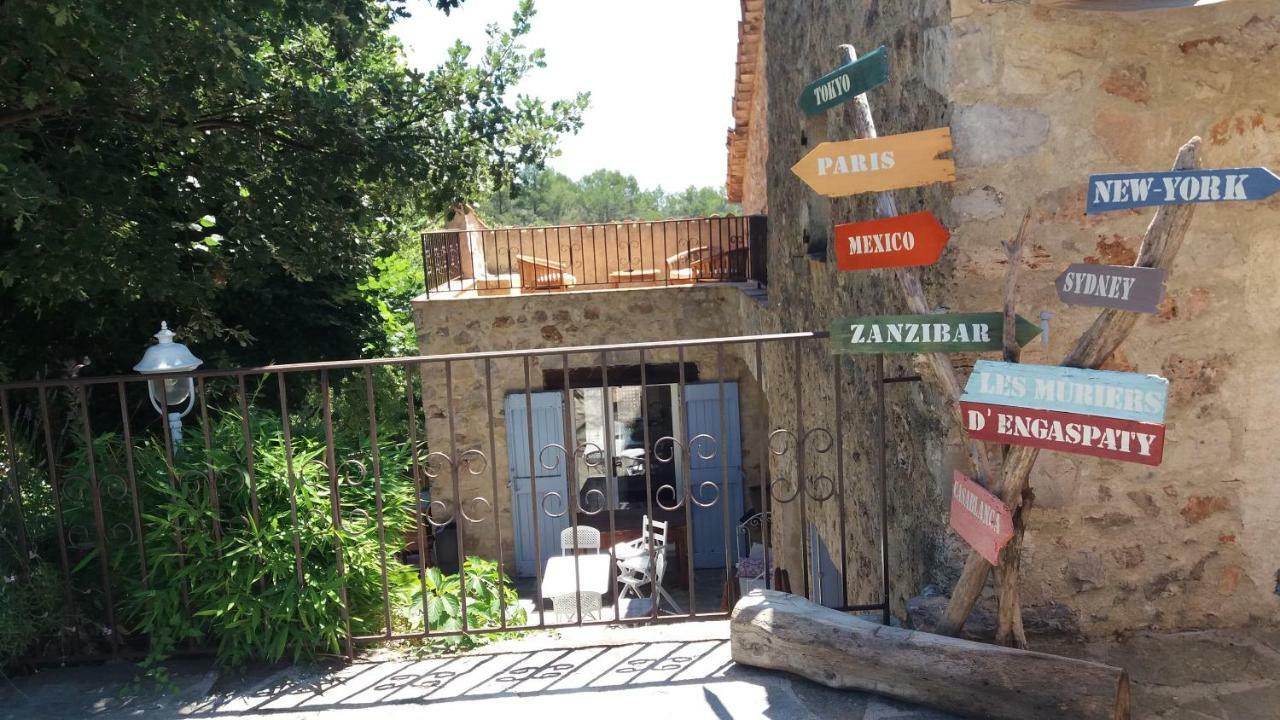 Bastide Provencale Les Muriers D'Engaspaty เซญองส์ ภายนอก รูปภาพ